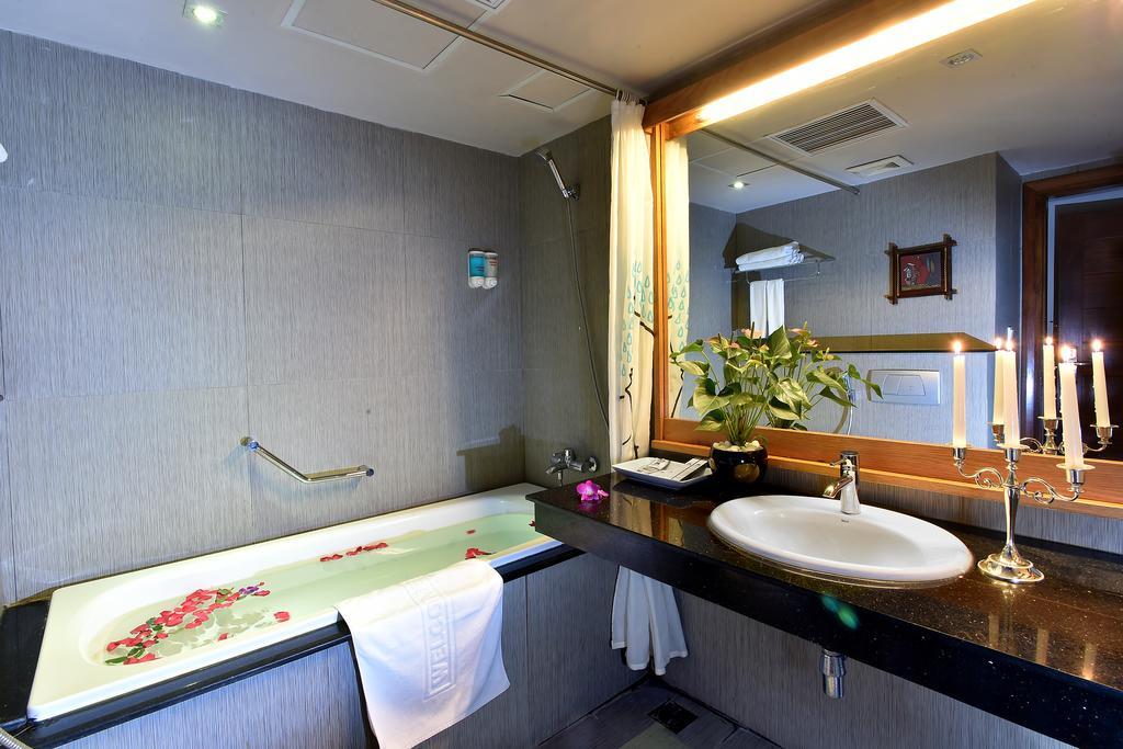 Suite Gia Đình